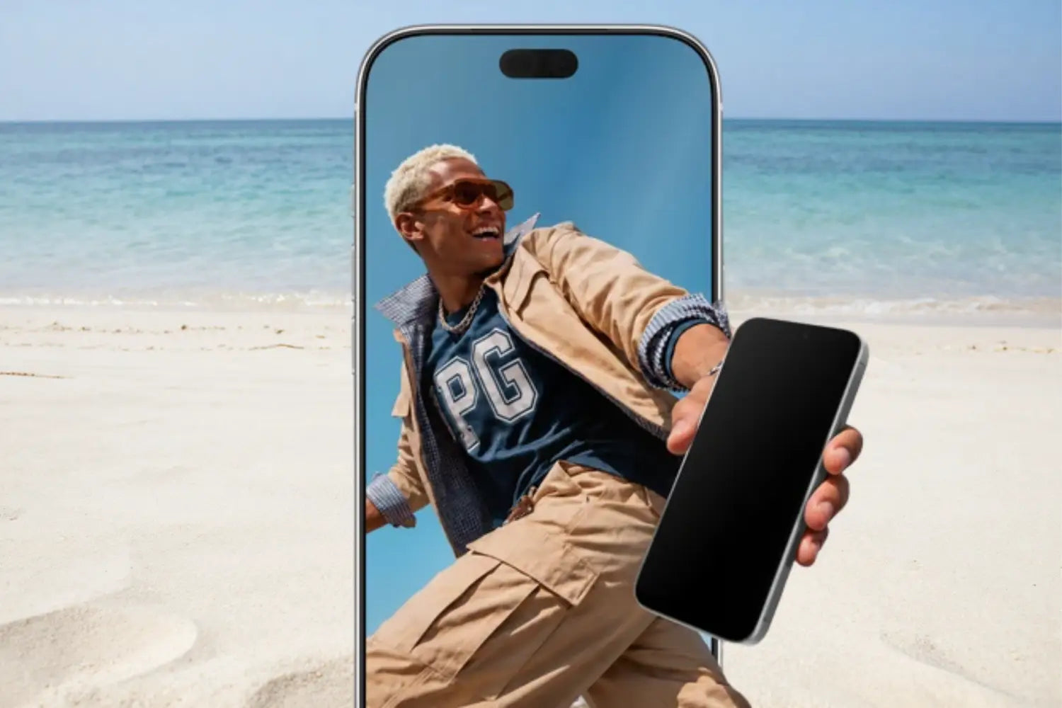 PanzerGlass 2-in-1 Essentials Bundle For Apple iPhone 18Pro