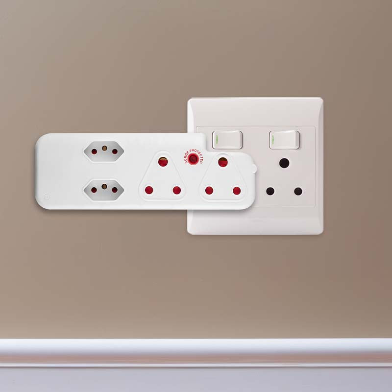 Switched 4-Way Medium Surge Adaptor