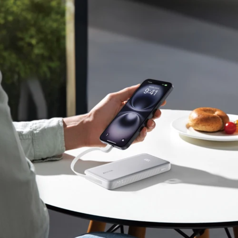 Anker Zolo Power Bank 10000mAh 22.5W With Built-In USB-C Cable - White - White