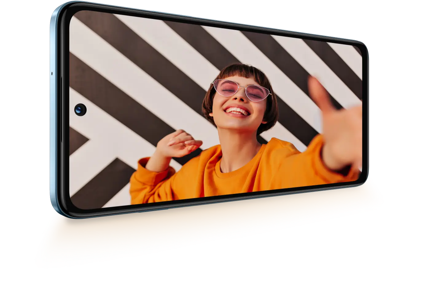 Huawei nova Y74 screen presents a colorful picture, and with the 6.67-inch font, it shows the comfort of a large screen.