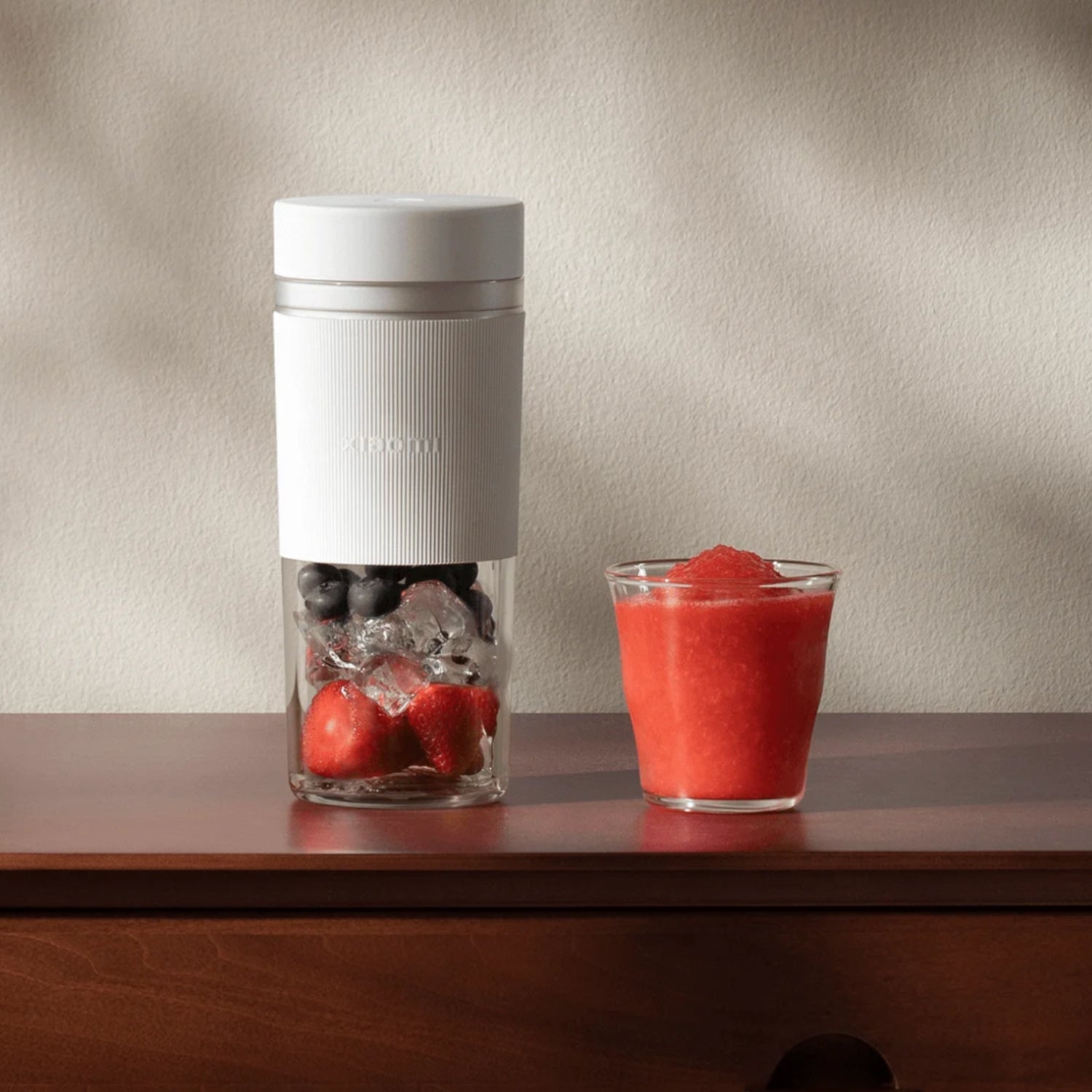 Xiaomi Portable Blender 300ml USB Type-C Rechargeable - White - White