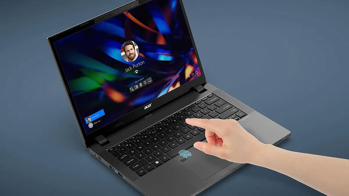Acer_Travelmate_P2_Laptop_sold_by_Technomobi