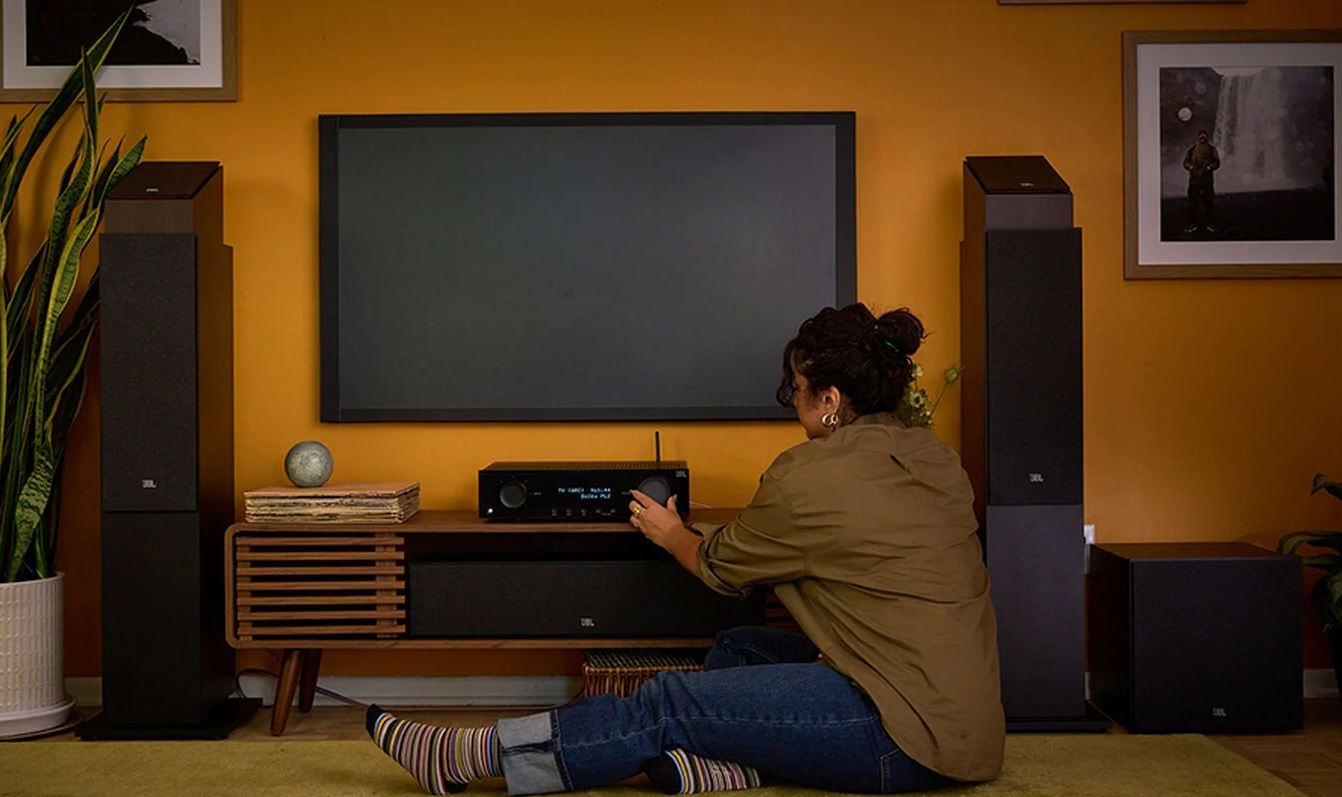 JBL_AV_Receiver_sold_by_Technomobi