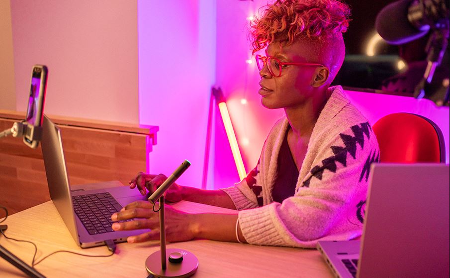 JBL_Quantum_Stream_Talk_Microphone_sold_by_Technomobi