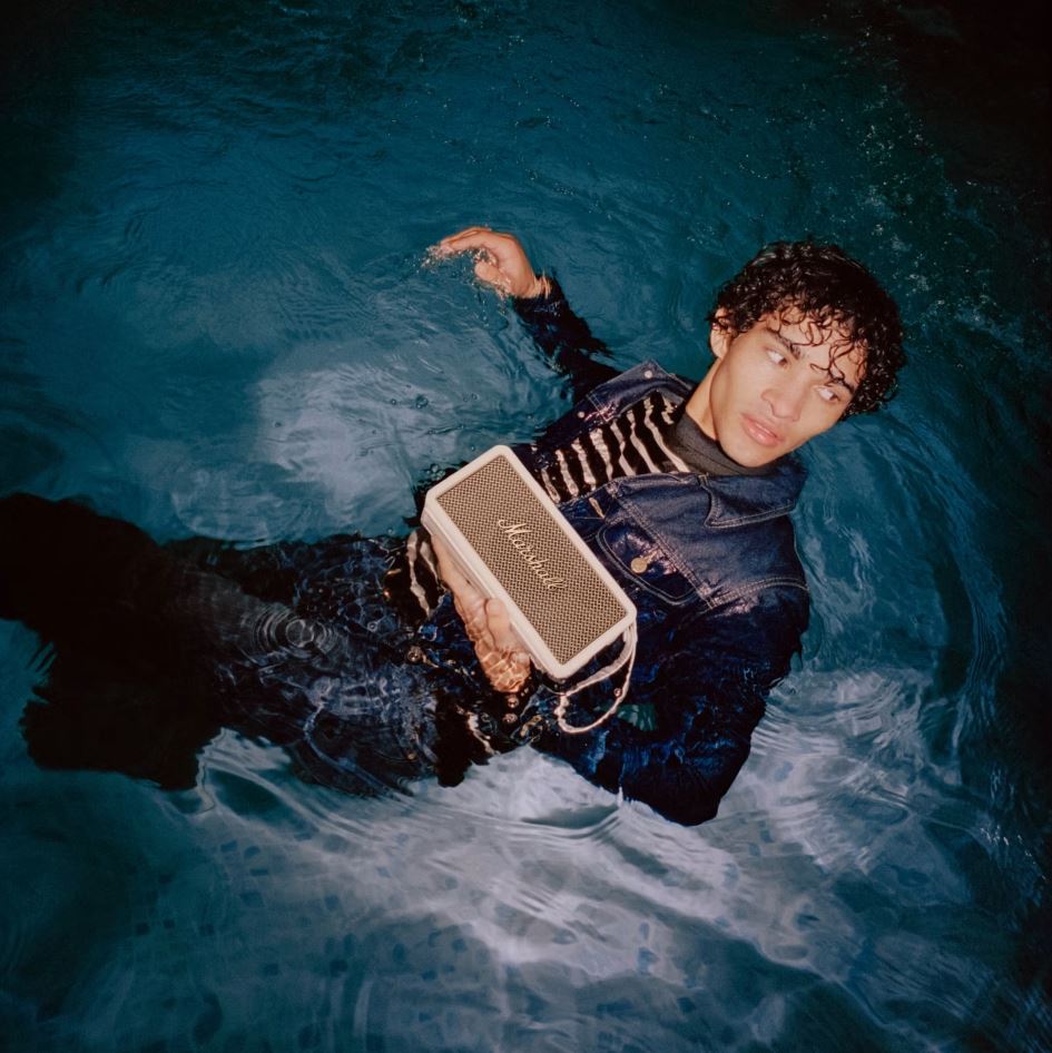 Middleton_Portable_Bluetooth_Speaker_sold_by_Technomobi_1