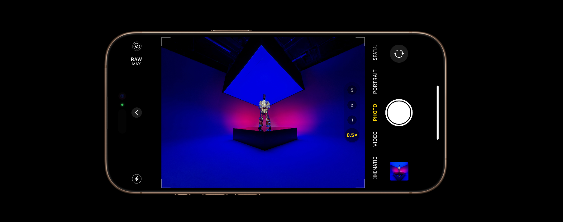 Apple_iPhone_16_Pro_5G_and_iPhone_16_Pro_Max_48MP_camera_sold_by_Technomobi