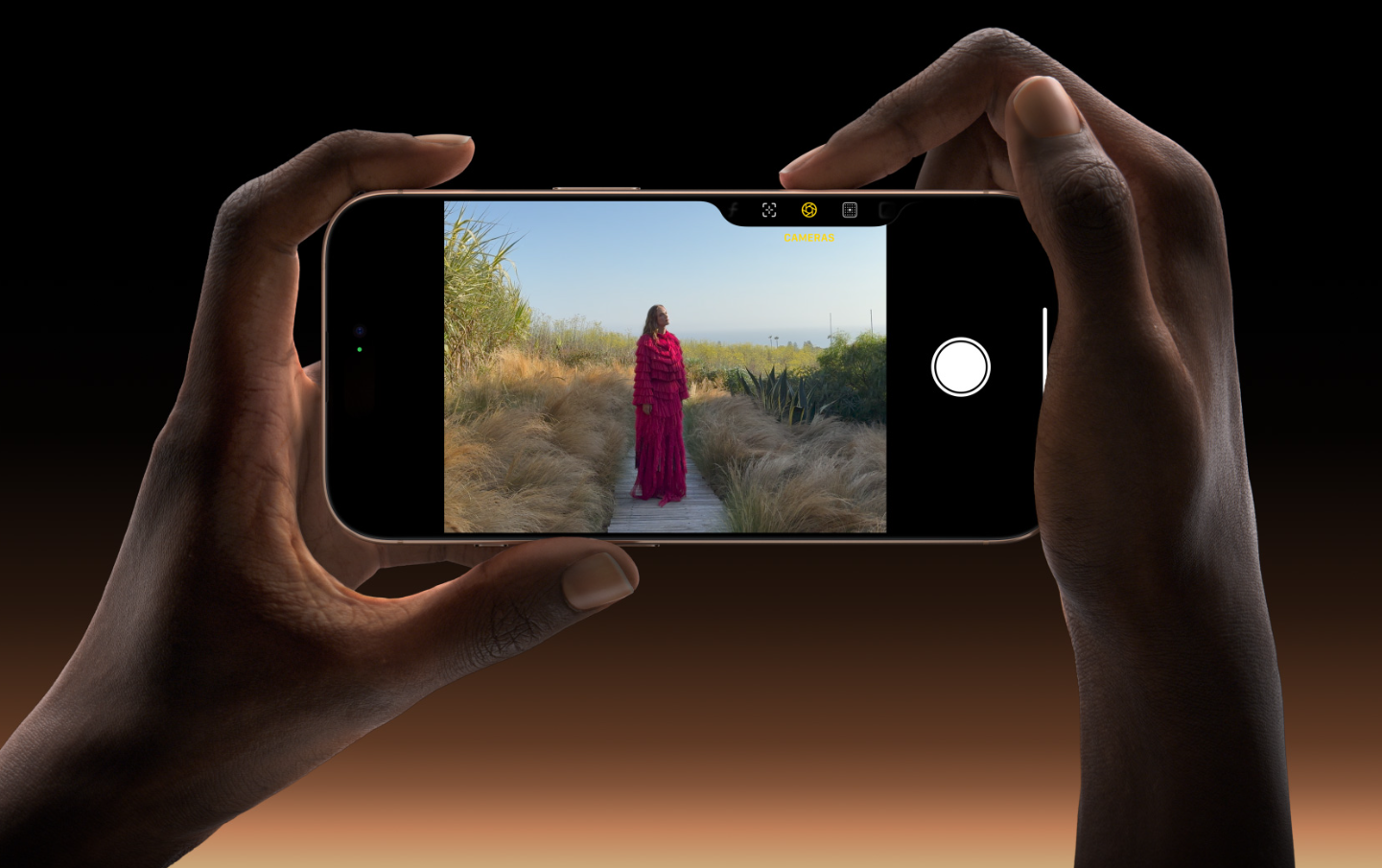 Apple_iPhone_16_Pro_5G_and_iPhone_16_Pro_Max_Camera_Control_sold_by_Technomobi