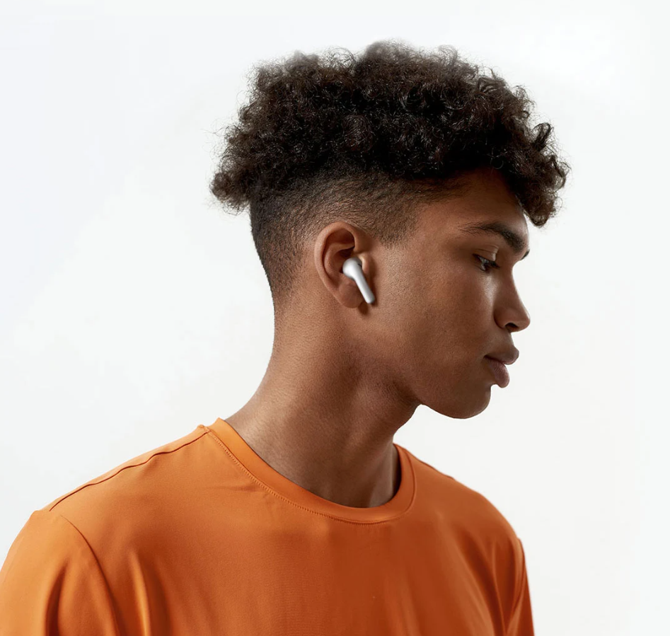New_vivo_true_wireless_buds_3e_Comfortable_Wearing_sold_by_Technomobi