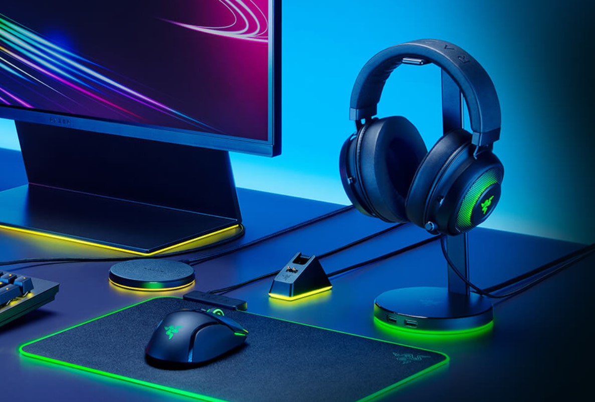 Razer_Base_Station_V2_Chroma_sold_by_Technomobi_2