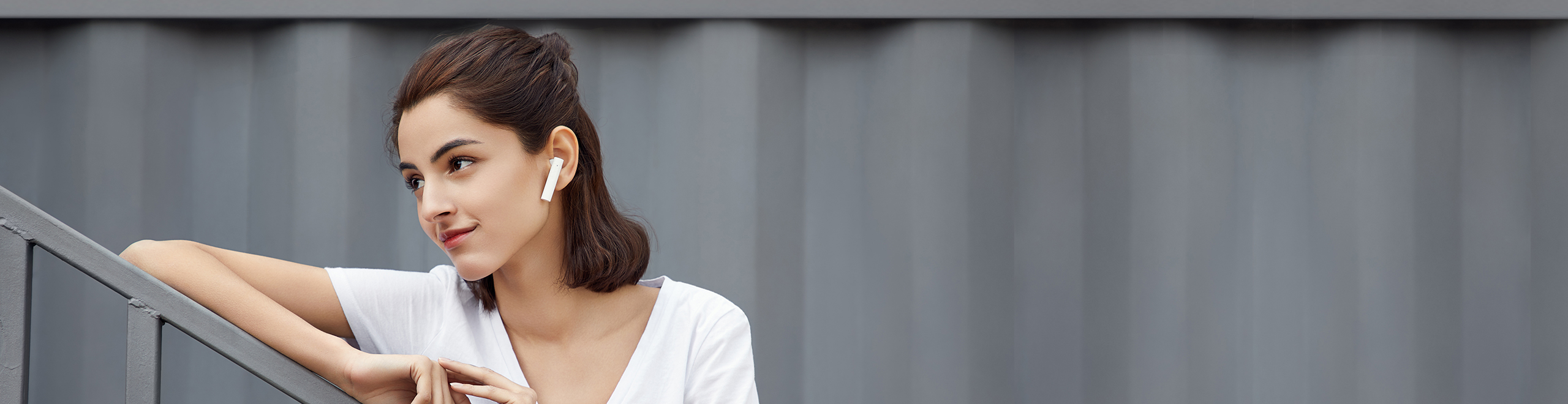 Xiaomi_Mi_True_Wireless_Earphones_2_Basic_in_White_sold_by_Technomobi_2