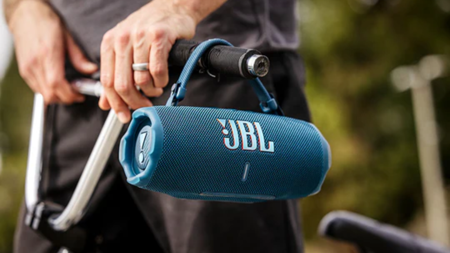 JBL_Charge_6_Portable_Bluetooth_Speaker_-_BlackOrange_2_