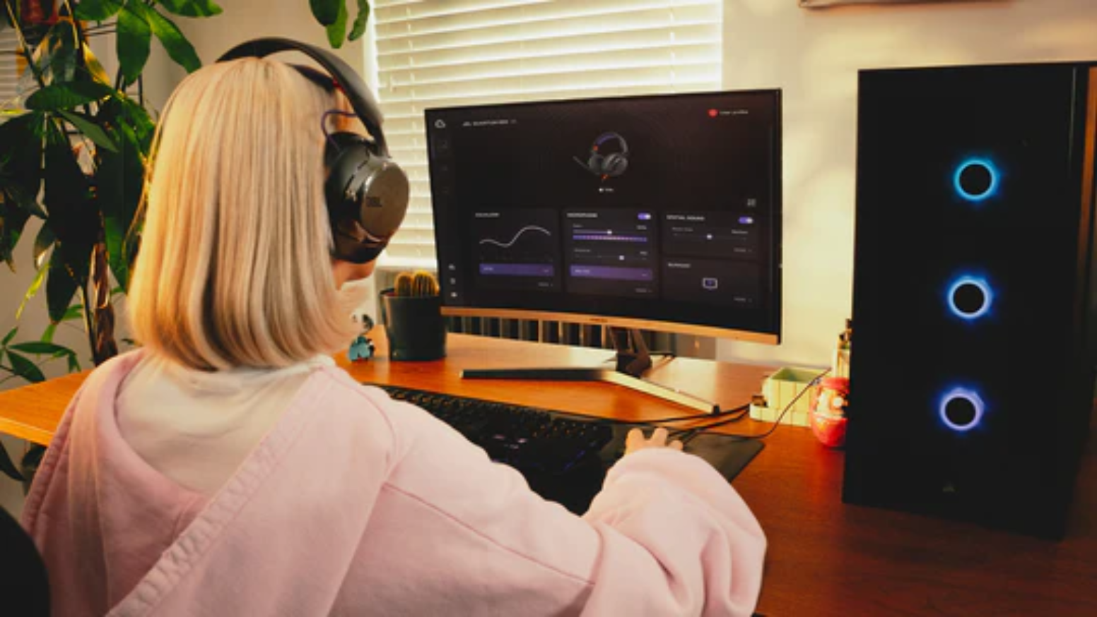 JBL_Quantum_250_Wired_Gaming_Over_Ear_Headphone_3_