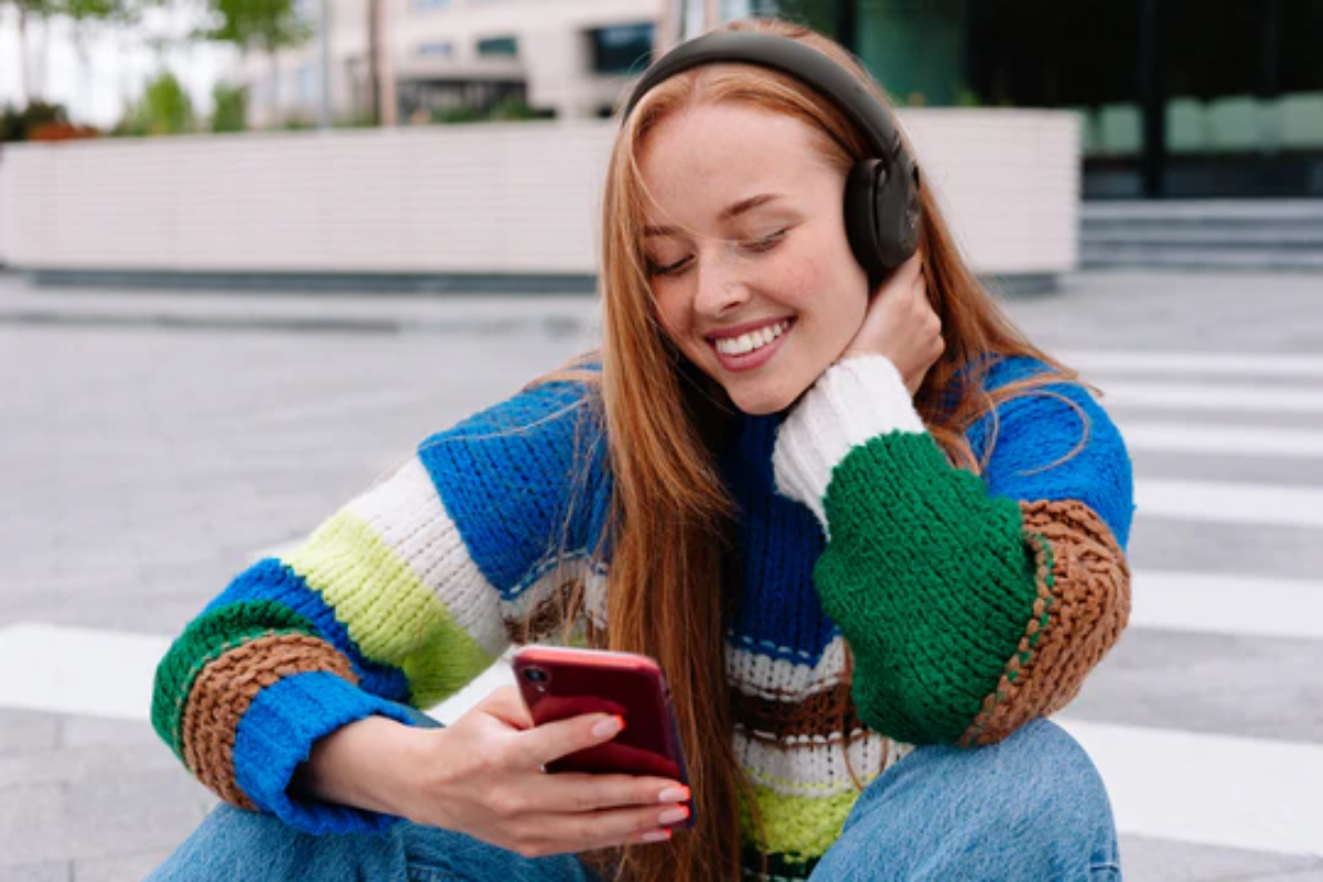 JBL_Tune_680_NC_Bluetooth_On_Ear_Headphone_-_Black_2_