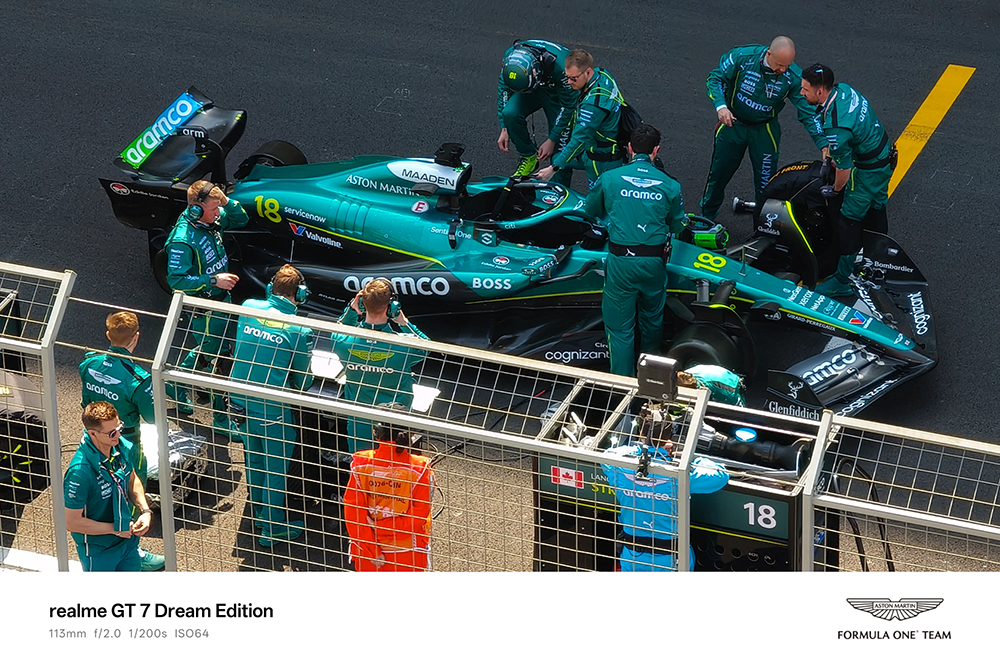 Realme_GT_7_Dream_Edition_aston_Martin_Aston_Martin_Aramco_F1_Team_Exclusive_Watermark_sold_by_Technomobi