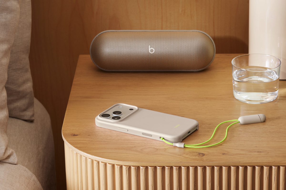 Beats_iPhone_17_Pro_Kickstand_Case_With_MagSafe_And_Camera_Control_-_Lime_Stone
