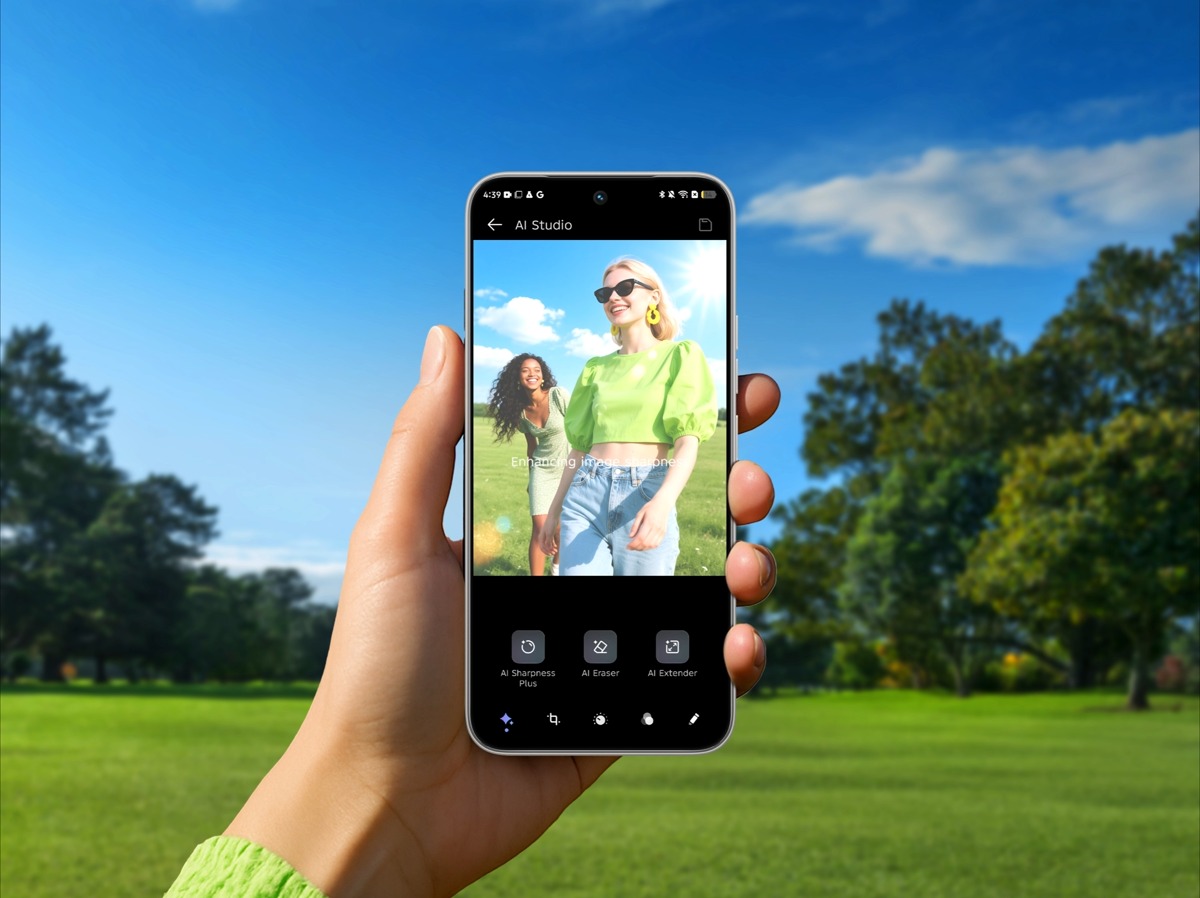 Discover_the_latest_Tecno_Mobile_Spark_40_pro_with_AI_Image_Extender_and_AI_Camera_from_Technomobi.jpg.png