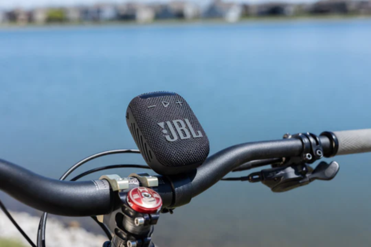 JBL_Wind_3S_Bluetooth_Bicycle_Speaker_-_Blue_1_