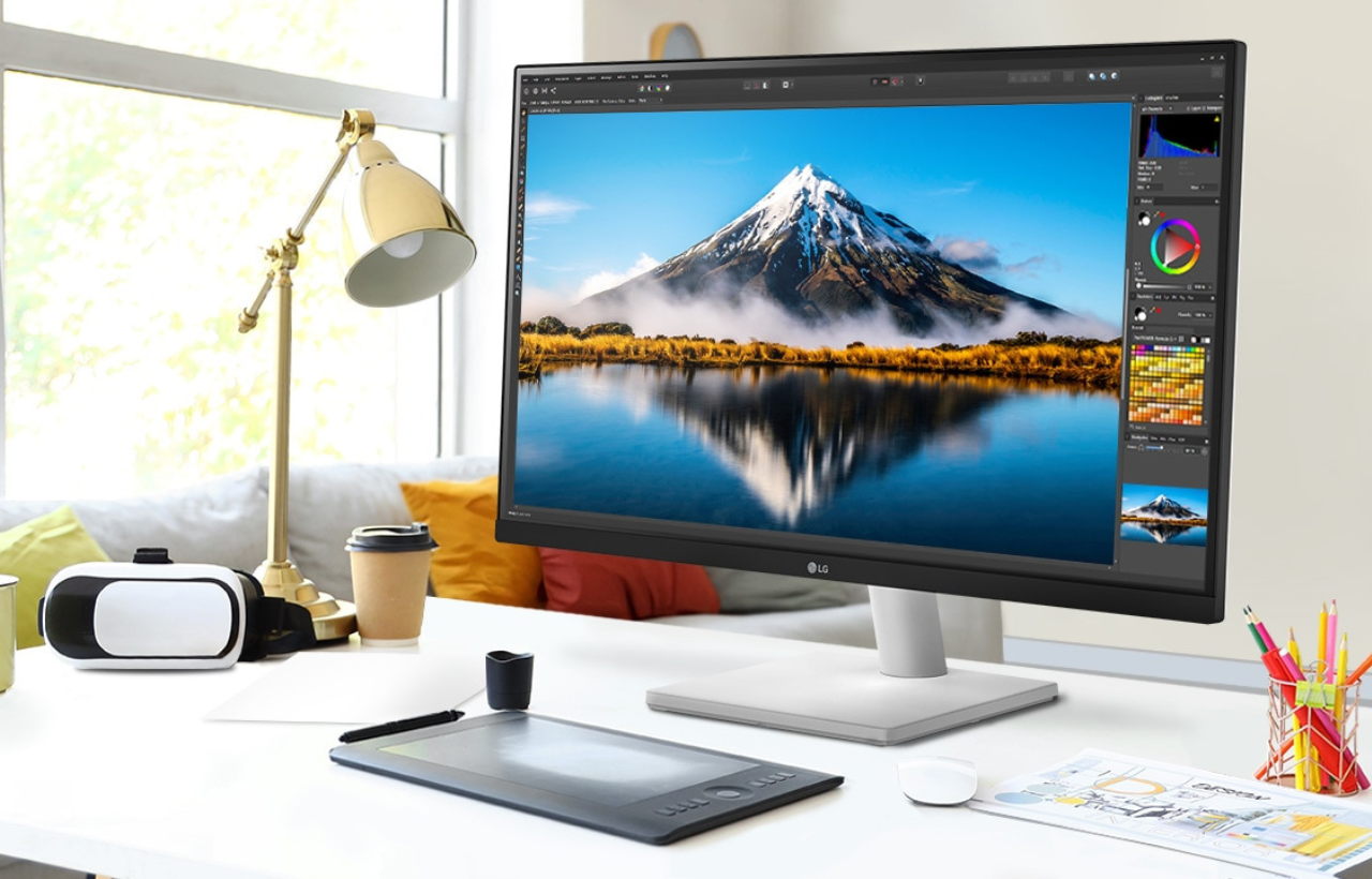 LG_UltraFine_27_4K_UHD_IPS_Monitor_-_White