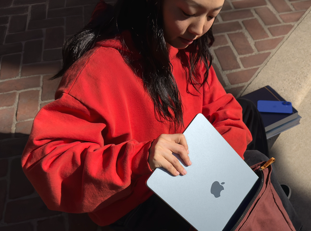 New_Apple_MacBook_Air_2025_sold_by_Technomobi_2