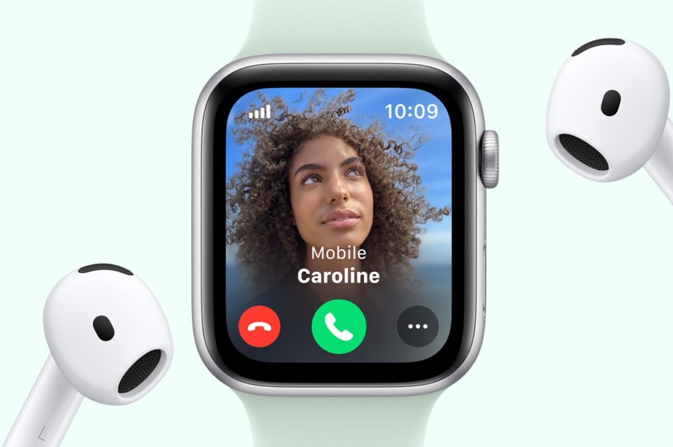 New_Apple_Watch_SE_help_with_Emergency_SOS_sold_by_Technomobi