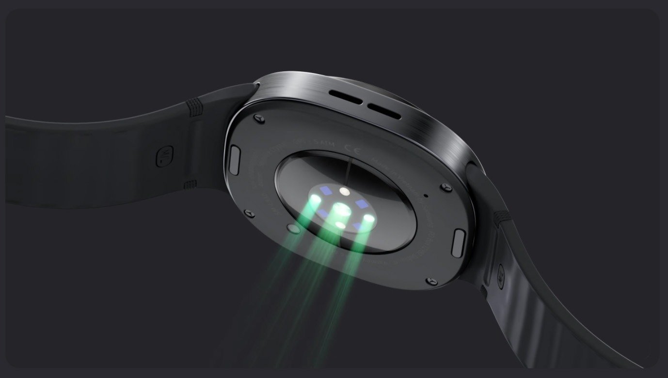 New_Samsung_galaxy_watch_8_LTE_Keep_track_of_your_heart_health_sold_by_Technomobi