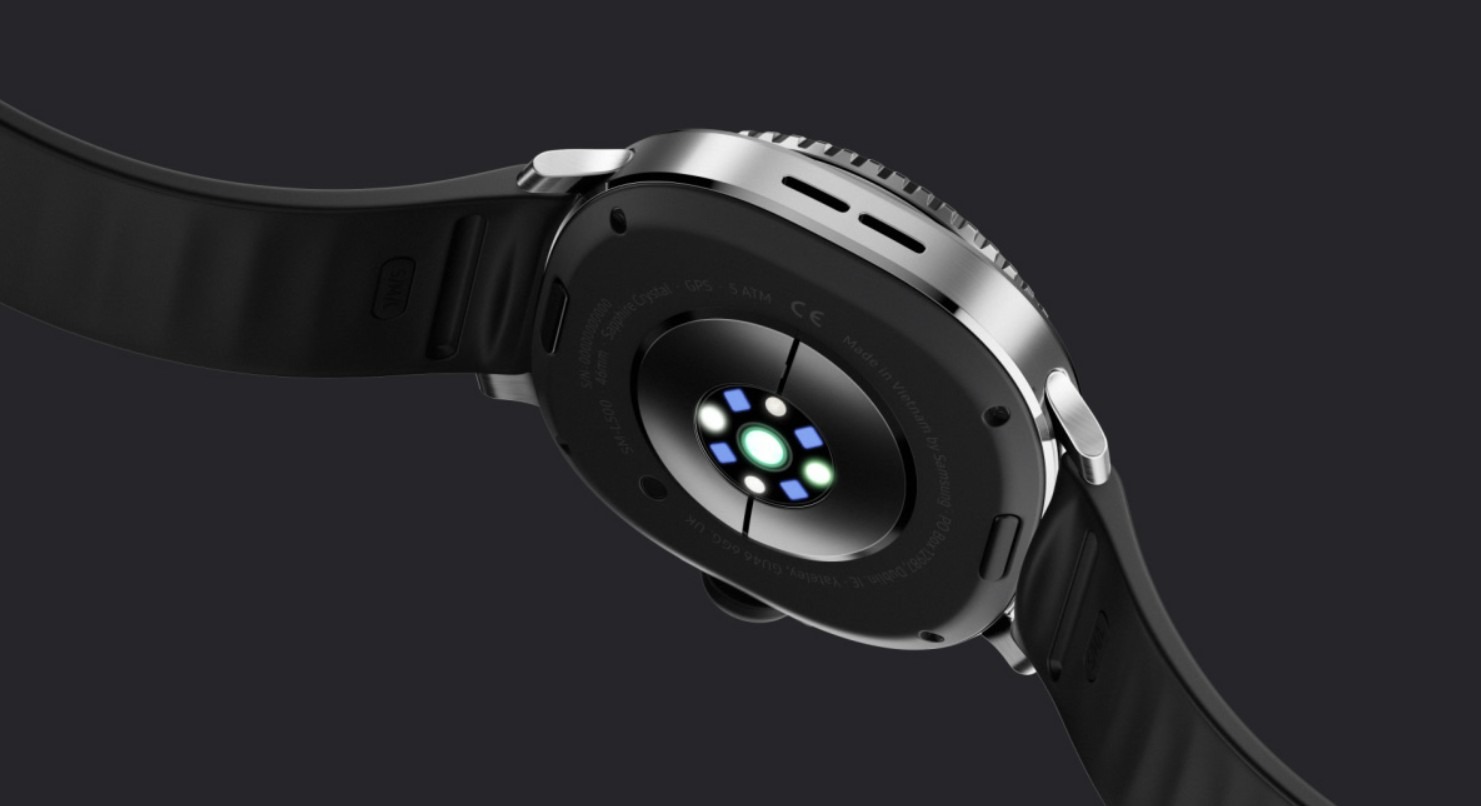 New_Samsung_galaxy_watch_8_classic_with_blood_pressure_monitoring_sold_by_Technomobi