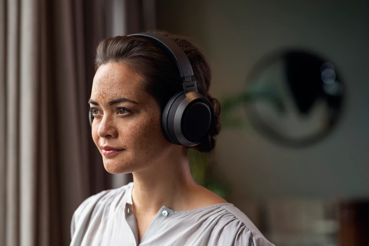 Philips_Fidelio_L300_Bluetooth_Over_Ear_ANC_Headphone_-_Black_2_