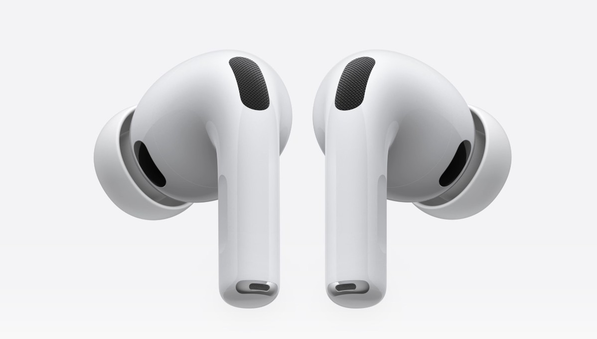 Shop_latest_Apple_Airpods_pro_3_ultra-low-noise_microphones_from_Technomobi