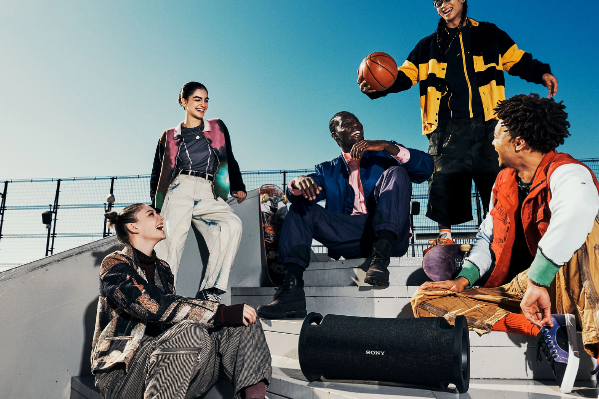 Sony_ULT_Field_7_Wireless_Portable_Speaker_-_Black_1_