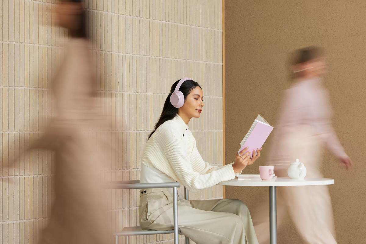 Sony_WH-CH720_Wireless_Noise_Cancelling_Over-Ear_Headphones_-_Pink_1_