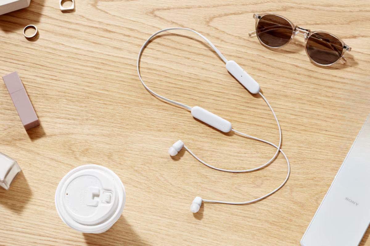 Sony_WI-C100_Wireless_Earphones_-_Blue_2_